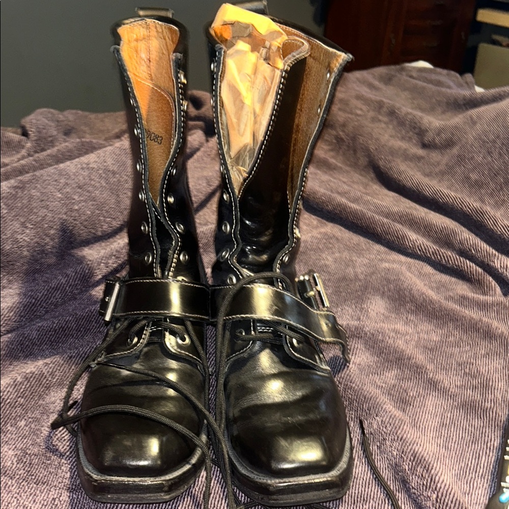 Fluevog Earl of Warwick Coventry boots M8/W10